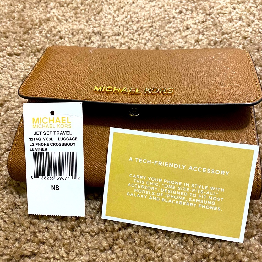 Michael Kors Crossbody leather Super Sunday Sale!
